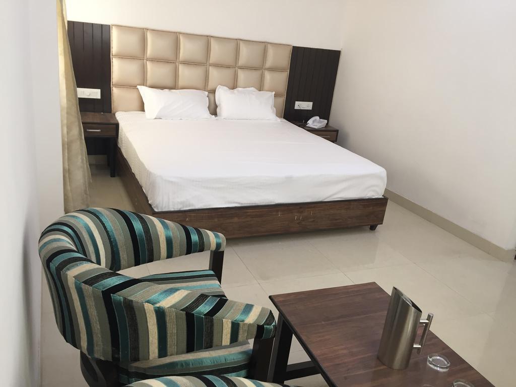 Hotel Rv Regency Amritsar Extérieur photo